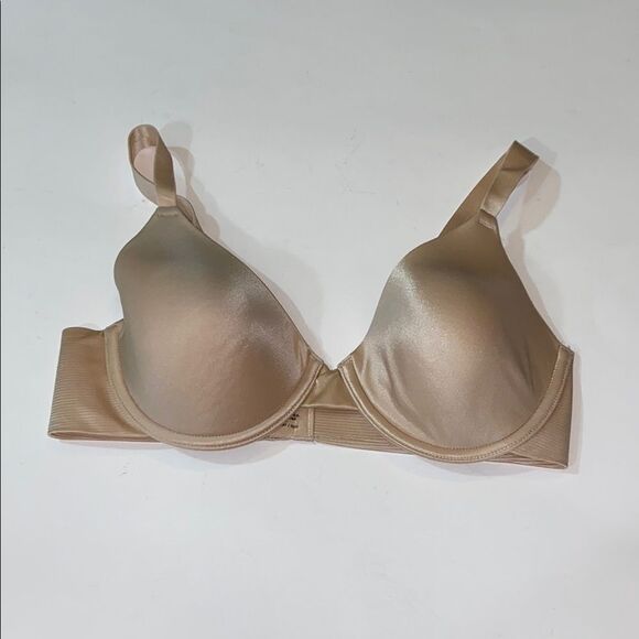 Barely There Tan Seamless Bra with Molded Cups Size M - Picture 2 of 7